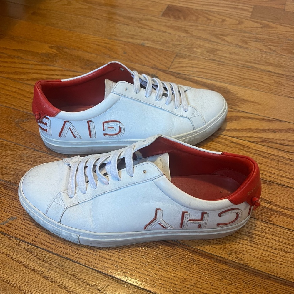 Givenchy Leather Low Top Sneakers